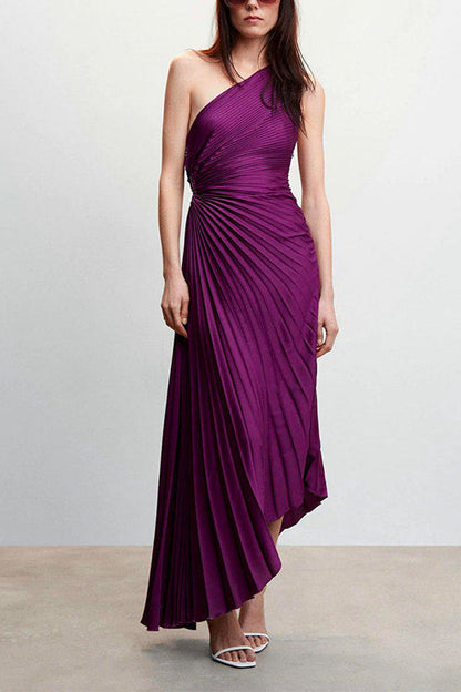 Margovil Sleeveless One Shoulder Cut Out Maxi Pleated Party Dress