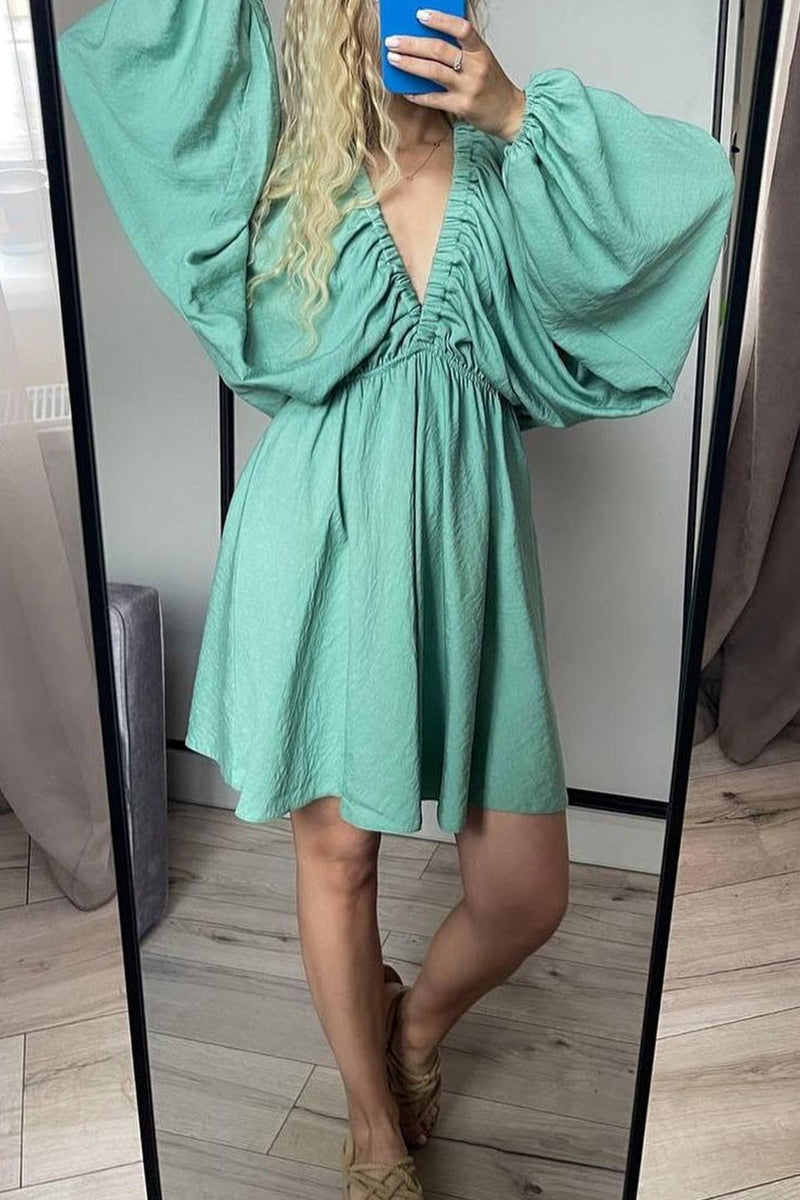 Sexy Simplicity Solid Flounce Fold V Neck Long Sleeve Dresses