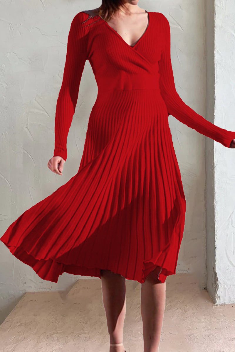 Elegant Simplicity Solid Fold V Neck A Line Dresses Red