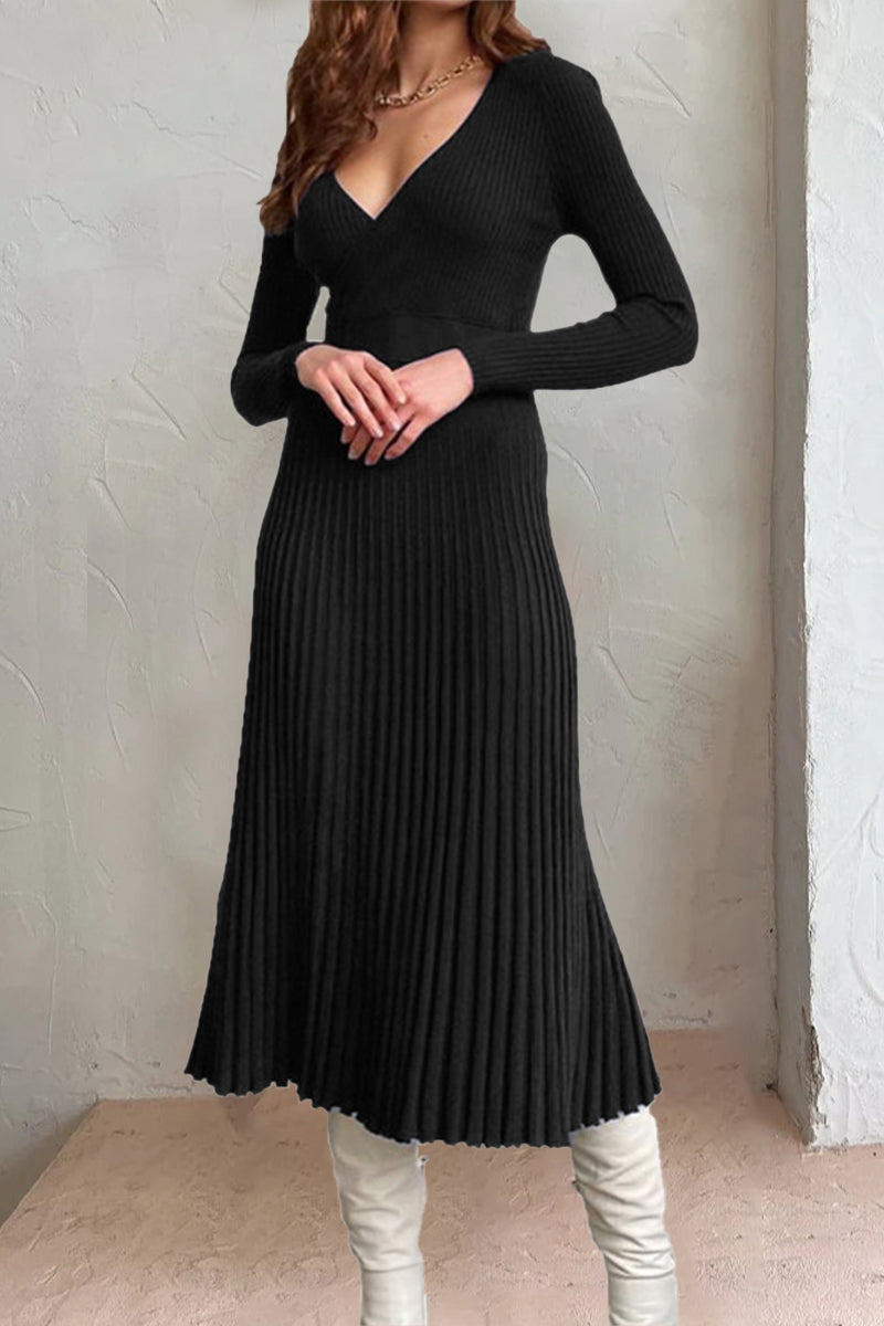 Elegant Simplicity Solid Fold V Neck A Line Dresses Black