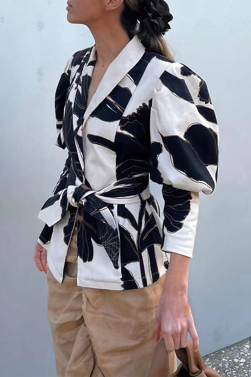 Elegant Geometric Print Hollowed Out Contrast Turn-back Collar Tops Black And White