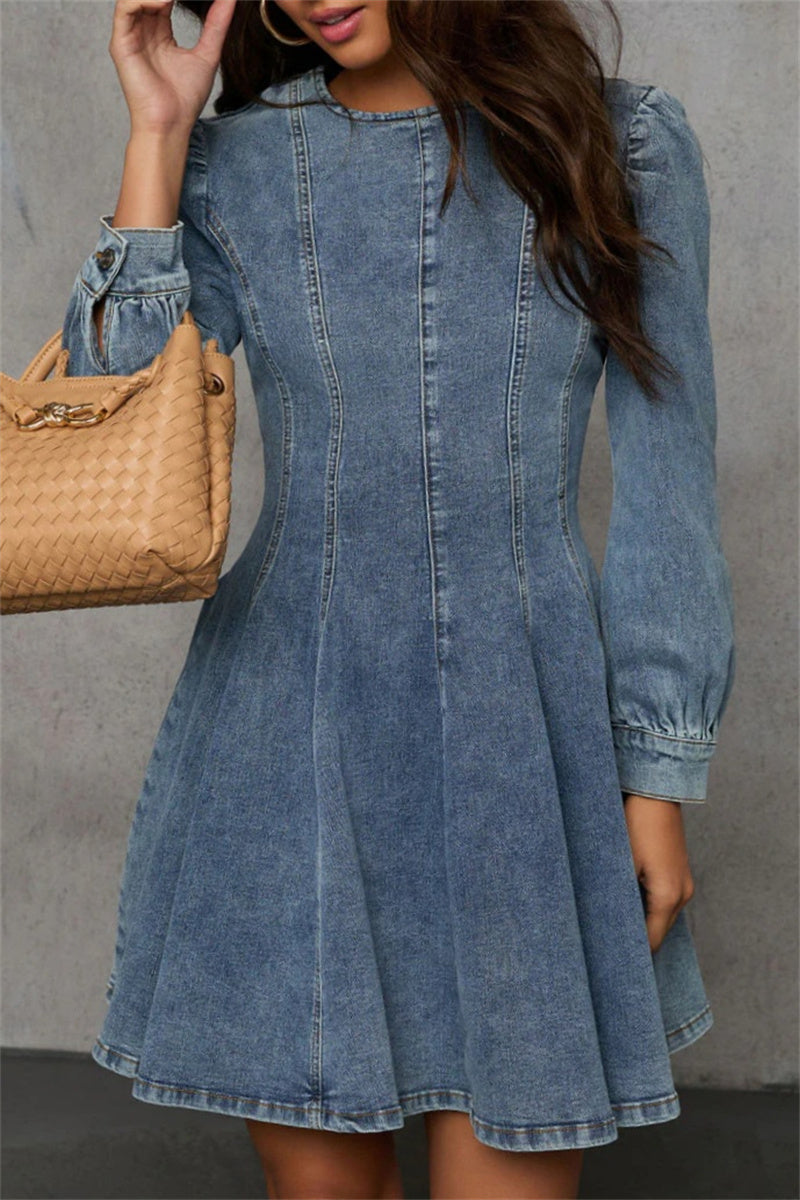 Robe décontractée en denim à manches longues et col rond avec patchwork