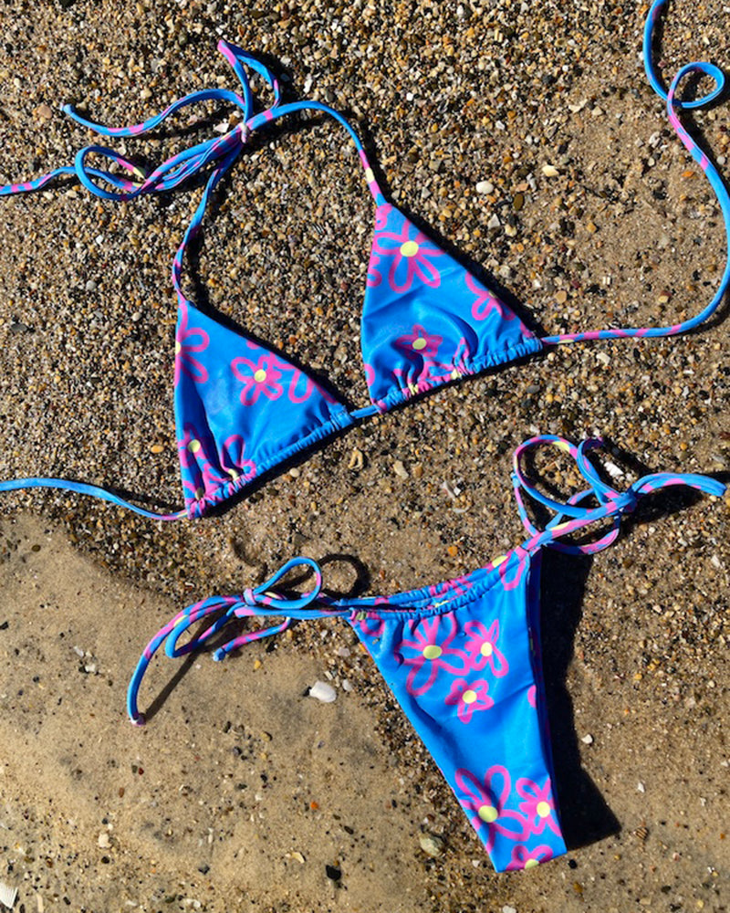 Women's Graffiti Flower Print String Bikini Suit